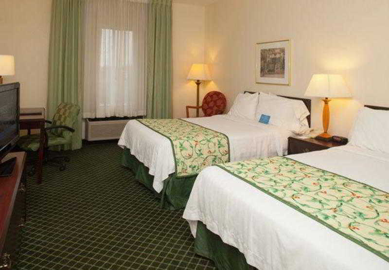 Fairfield Inn & Suites By Marriott Cleveland Streetsboro Exterior photo